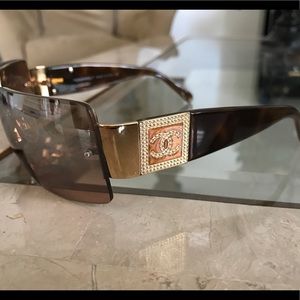 AUTHENTIC CHANEL SWAROVSKI CRYSTAL SUNGLASSES
